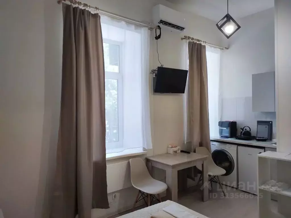 Студия Приморский край, Владивосток ул. Борисенко, 14 (16.0 м) - Фото 2