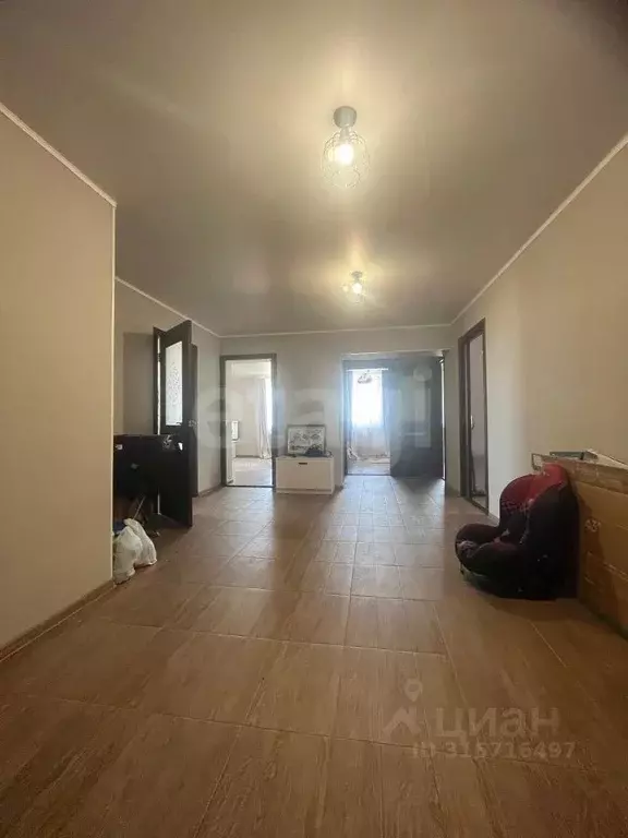 4-к кв. Крым, Сакский район, с. Ромашкино ул. Интернациональная, 51Б ... - Фото 0