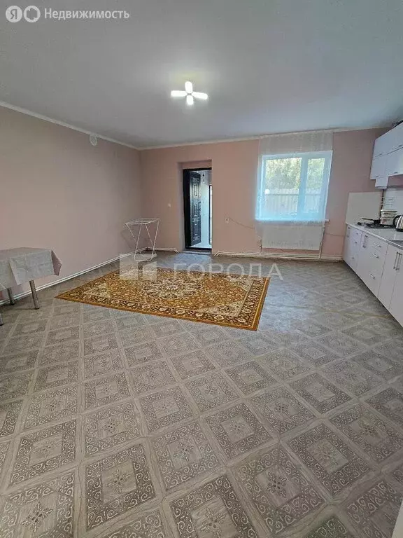 3-комнатная квартира: Новокузнецк, улица Грдины, 8 (67 м) - Фото 2