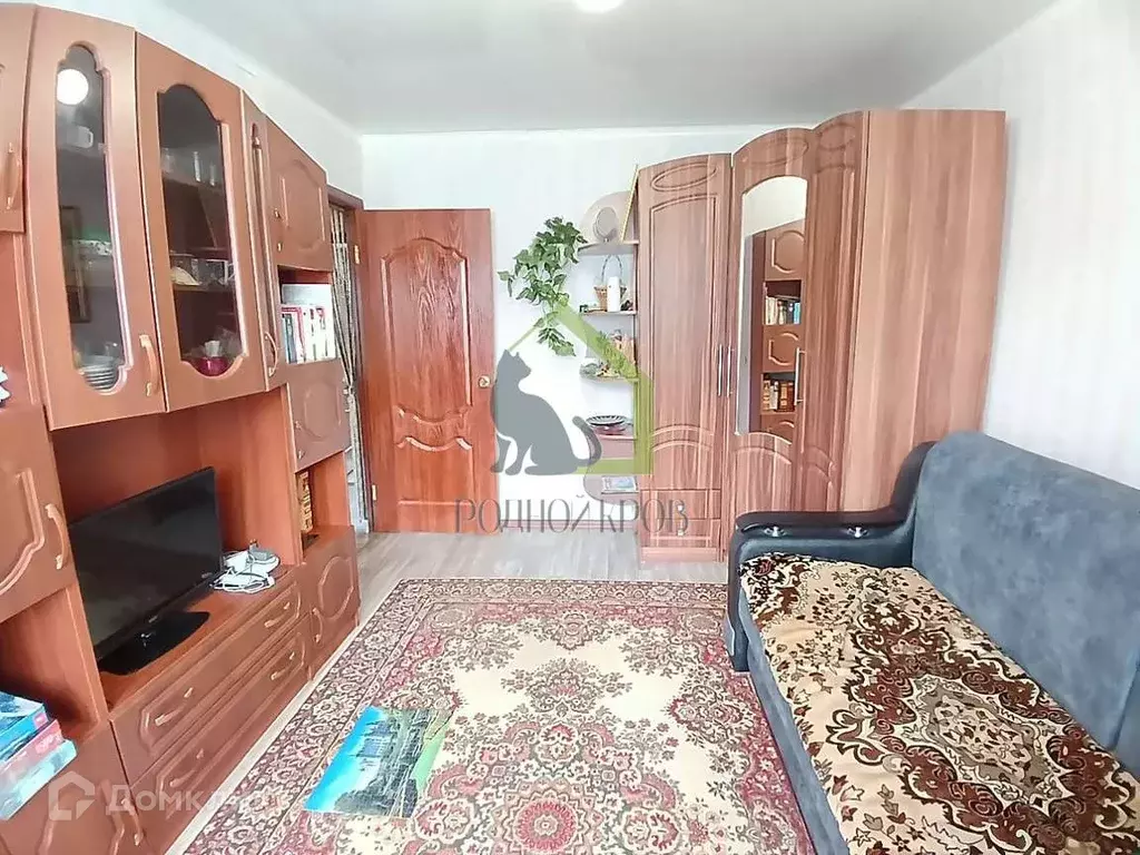 Продаётся 4-к квартира, 60 м - Фото 0