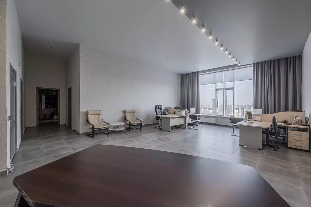 Помещение свободного назначения в Свердловская область, Екатеринбург ... - Фото 1