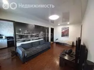 3-комнатная квартира: Пермь, улица Николая Островского, 63 (44.4 м) - Фото 0