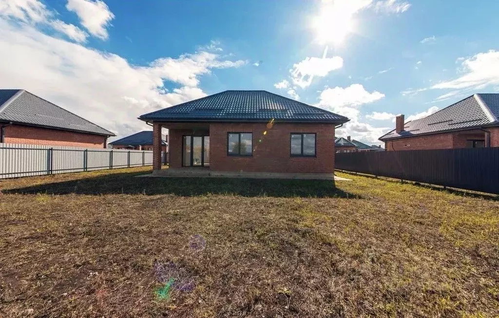 Дом в Краснодарский край, Краснодар пос. Индустриальный, ул. Степная ... - Фото 0