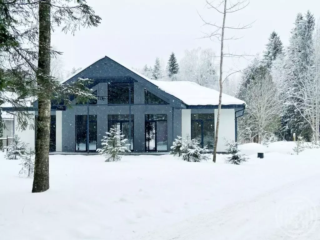 Коттедж в Санкт-Петербург, Санкт-Петербург, Зеленогорск Хвойная ул. ... - Фото 1
