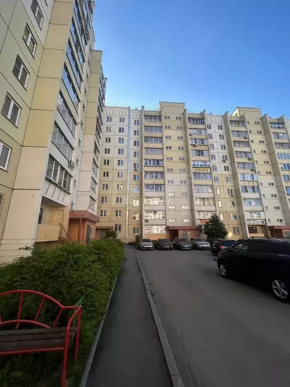 2-к. квартира, 65 м, 4/10 эт. - Фото 0