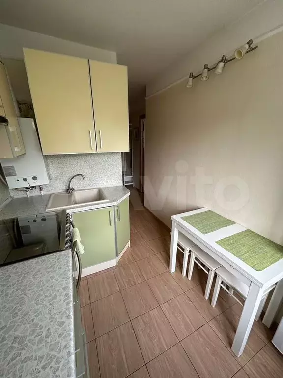 1-к. квартира, 31 м, 5/5 эт. - Фото 1