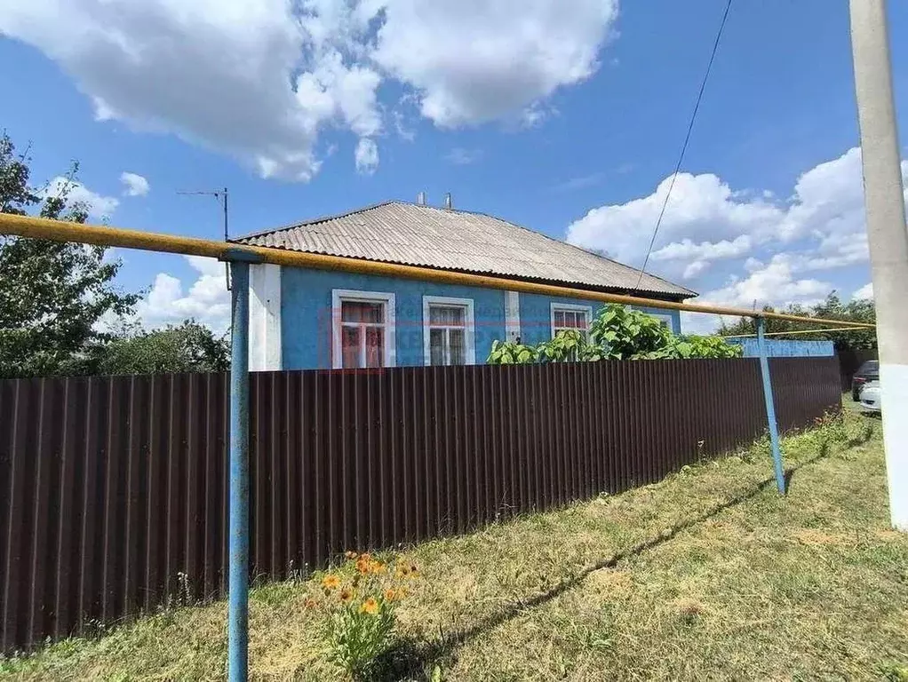 Дом в Белгородская область, Старооскольский городской округ, с. ... - Фото 0