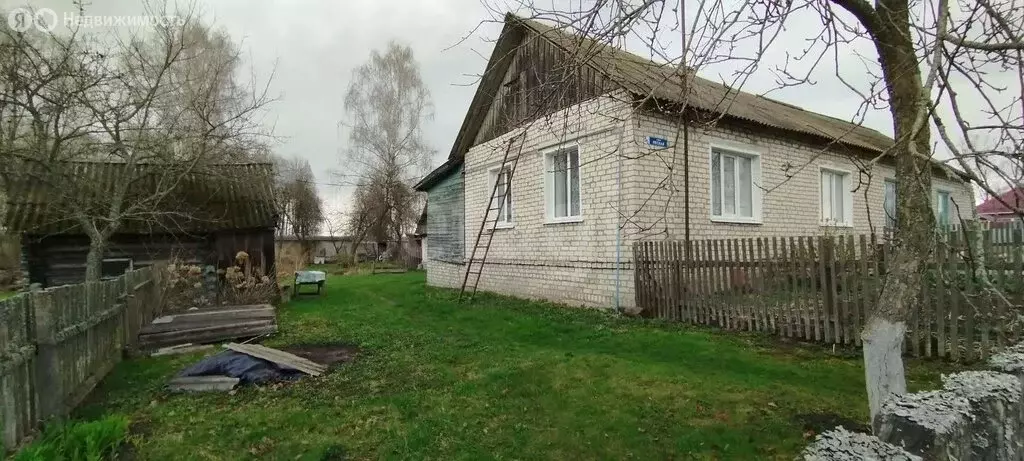 Дом в Брянская область, Жуковский муниципальный округ, посёлок ... - Фото 1