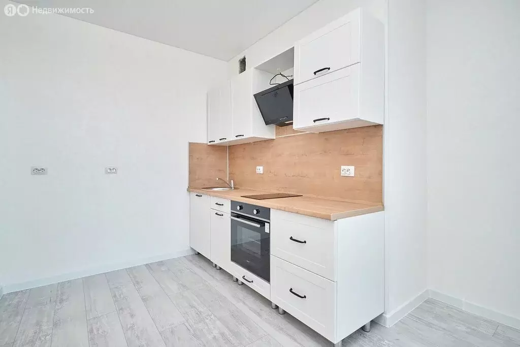 1-комнатная квартира: Тюмень, улица Фармана Салманова, 8 (28 м) - Фото 0