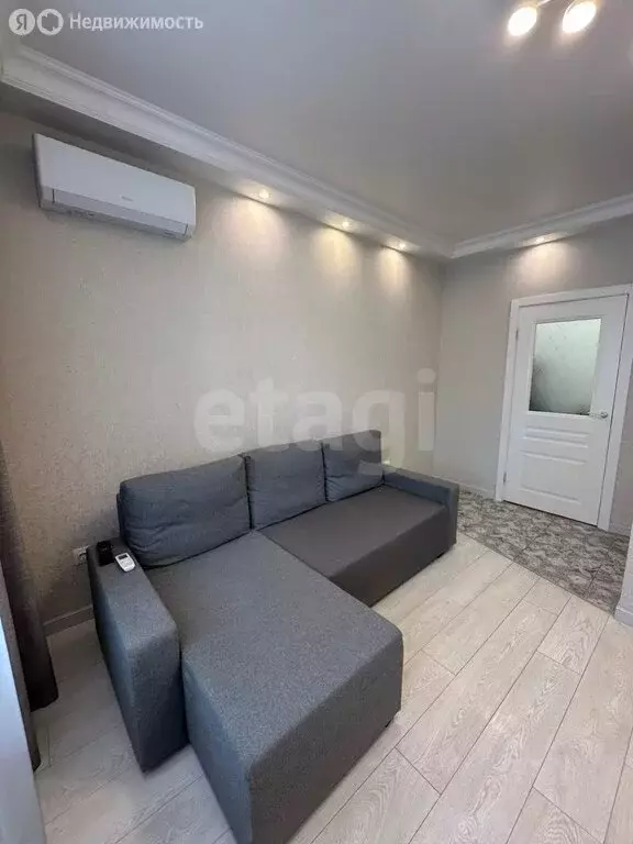 Квартира-студия: Тюмень, улица Мельникайте, 2к14 (23.8 м) - Фото 0