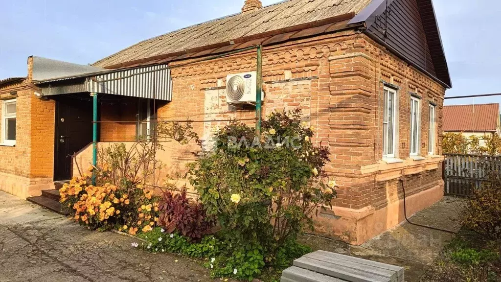 Дом в Краснодарский край, Ейский район, Красноармейское с/пос, пос. ... - Фото 1