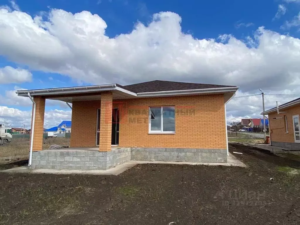 Дом в Белгородская область, Старый Оскол Белогорский просп., 63 (105 ... - Фото 1