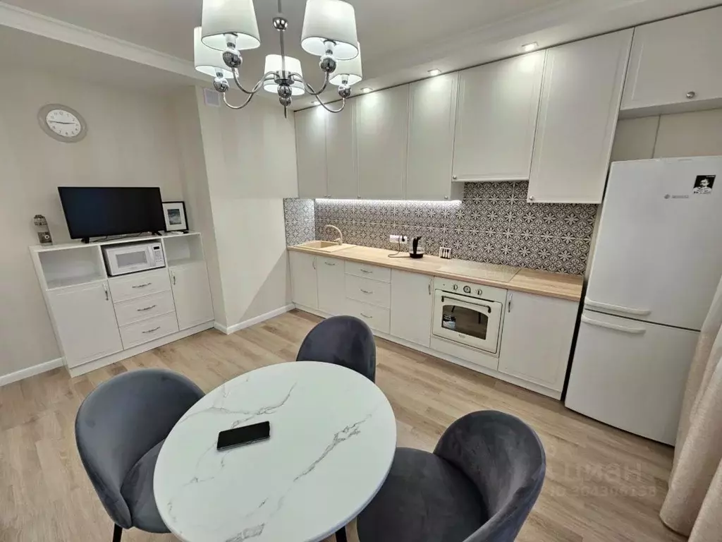 2-к кв. Нижегородская область, Нижний Новгород пл. Свободы, 7 (54.0 м) - Фото 1