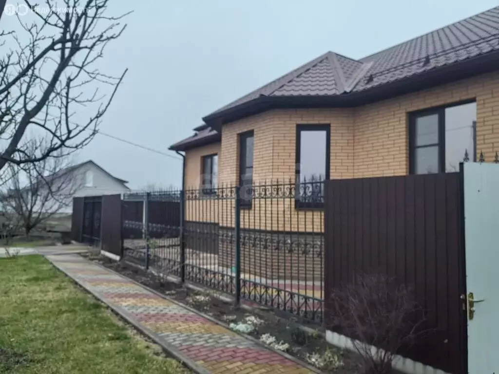 Дом в Алексеевка, Школьная улица (172.7 м) - Фото 1