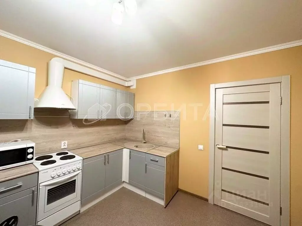 3-к кв. Тюменская область, Тюмень ул. Валентины Трофимовой, 4 (90.0 м) - Фото 1