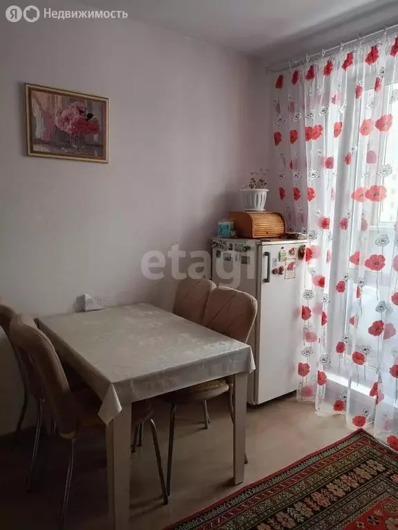 2-комнатная квартира: Тобольск, улица Радищева, 21 (50 м) - Фото 1