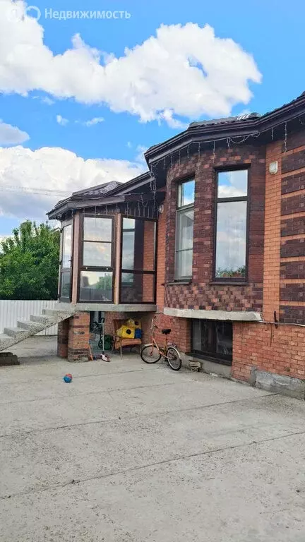 Дом в посёлок Реконструктор, улица Ленина (160 м) - Фото 0