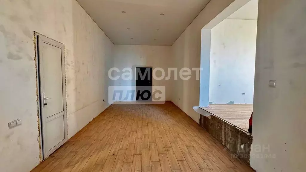 Дом в Оренбургская область, Бузулукский район, Новоалександровский ... - Фото 1