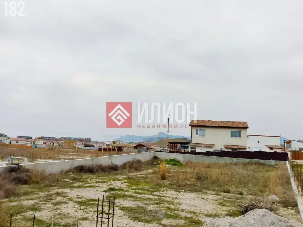 Участок в Крым, Судак городской округ, с. Миндальное  (6.0 сот.) - Фото 1