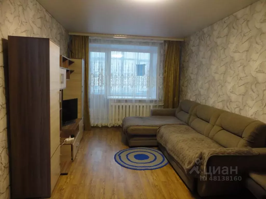 2-к кв. Чувашия, Шумерля ул. Ленина, 84 (45.7 м) - Фото 0