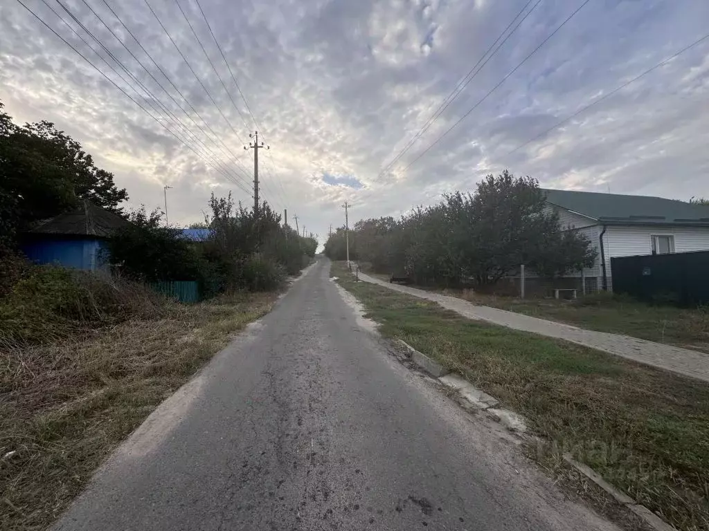 Участок в Белгородская область, Валуйки ул. Крюкова (16.0 сот.) - Фото 1