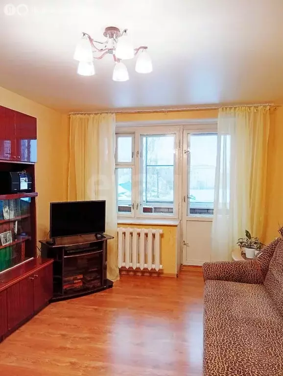 3-комнатная квартира: Котлас, улица Дзержинского, 10 (65.2 м) - Фото 1