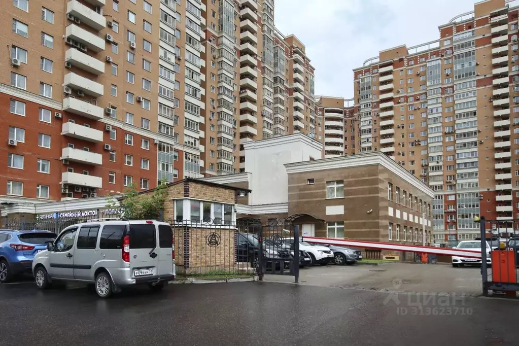 Гараж в Москва Мичуринский просп., 34 (34 м) - Фото 1