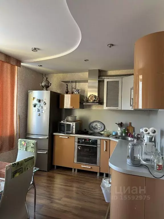 2-к кв. Челябинская область, Челябинск Солнечная ул., 24б (64.8 м) - Фото 1