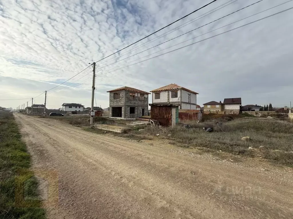 Участок в Крым, Сакский район, с. Уютное ул. Молодежная, 29 (8.0 сот.) - Фото 2