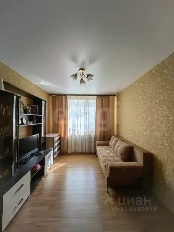 1-к кв. Брянская область, Клинцы ул. Ворошилова, 33В (32.0 м) - Фото 0