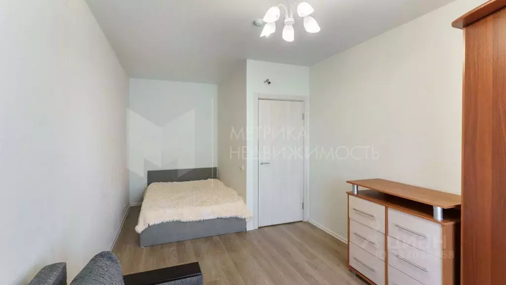 1-к кв. Тюменская область, Тюмень Полевая ул., 117к1 (38.7 м) - Фото 1