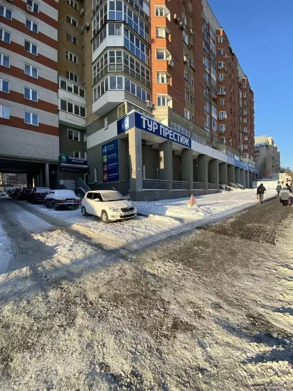 Помещение свободного назначения в Кировская область, Киров Октябрьский ... - Фото 1
