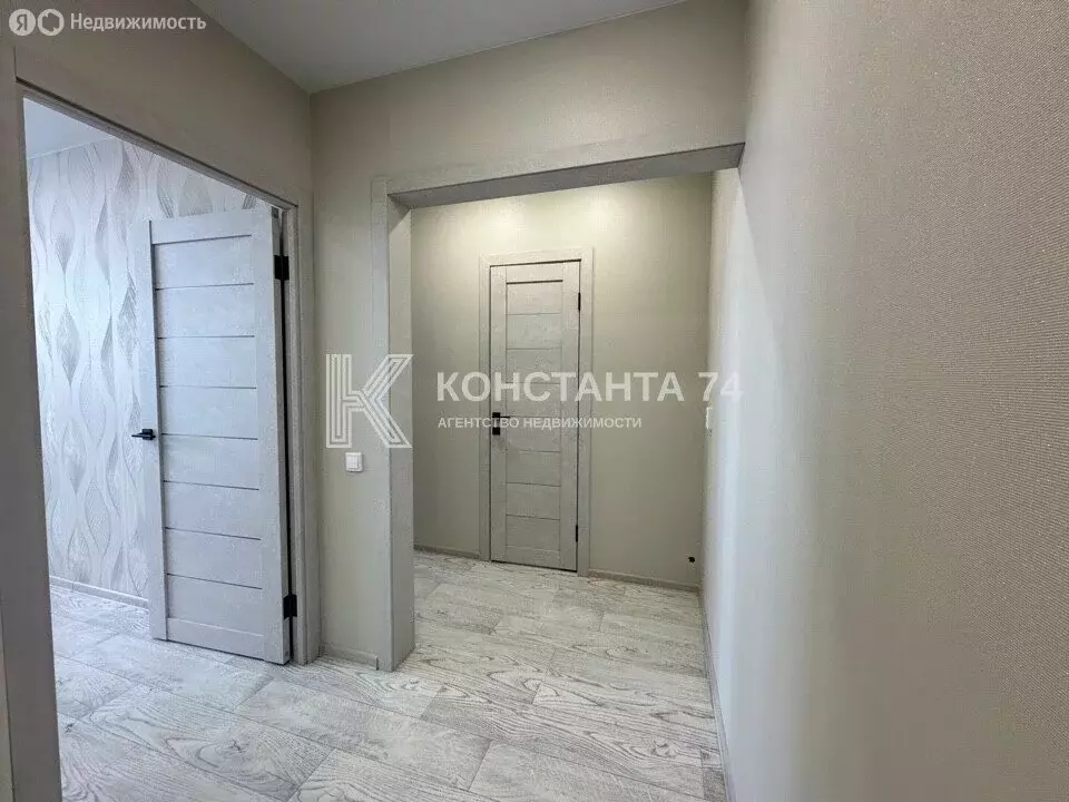 1-комнатная квартира: Чебаркуль, улица Крылова, 85 (39.7 м) - Фото 1