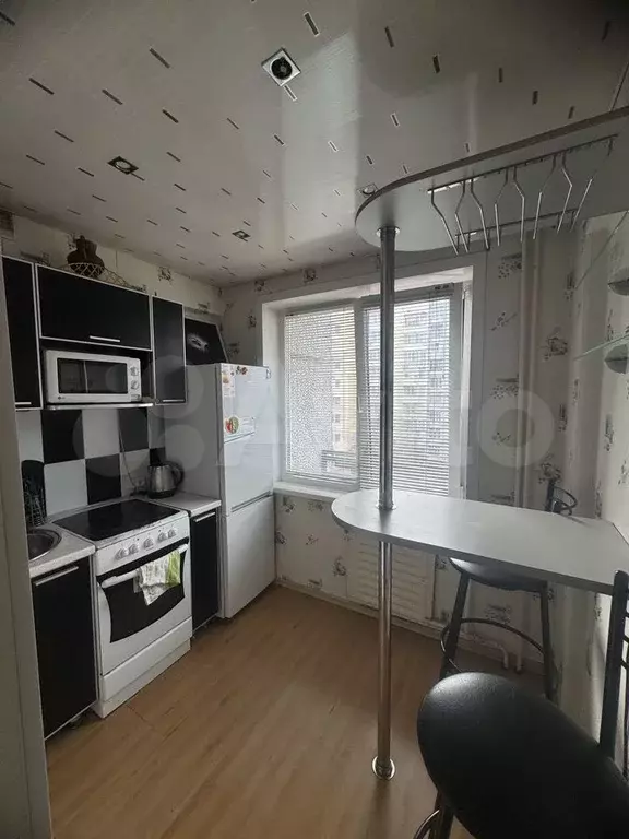 1-к. квартира, 32 м, 5/9 эт. - Фото 1