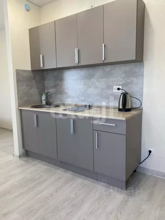 Студия Тюменская область, Тюмень Харьковская ул., 74 (28.0 м) - Фото 1