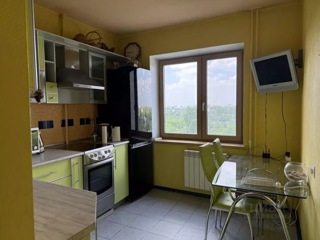 2-к кв. Омская область, Омск просп. Космический, 97В (52.0 м) - Фото 0