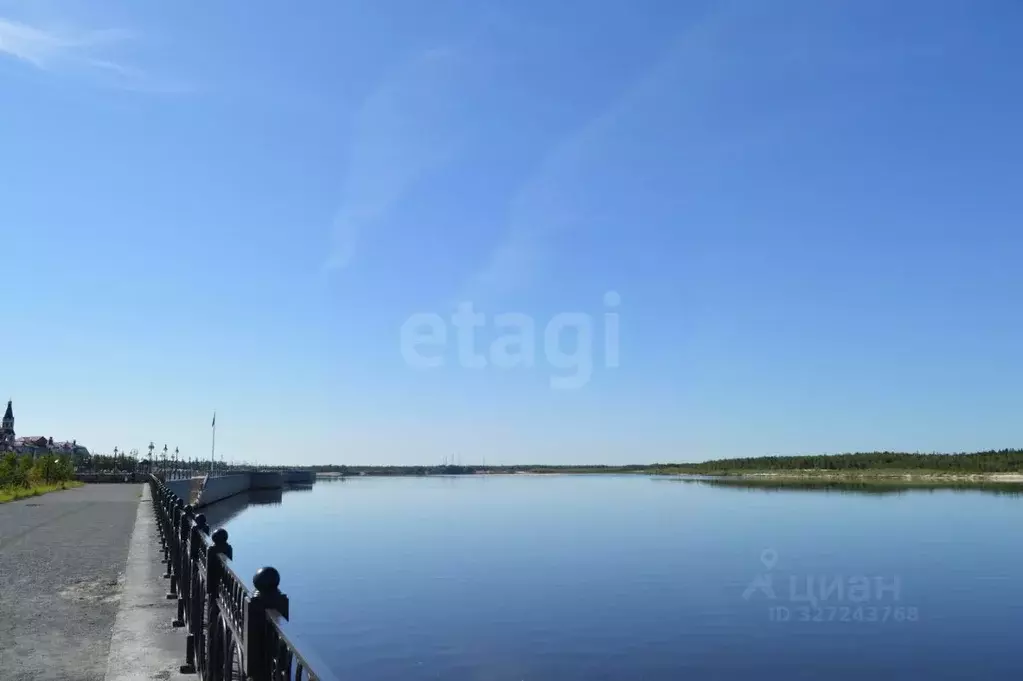 Дом в Ямало-Ненецкий АО, Тарко-Сале Пуровский район, Набережная ул., ... - Фото 1