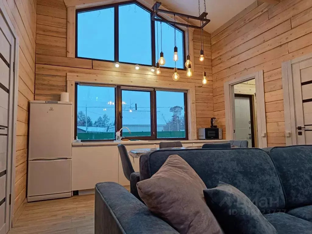 Дом в Бурятия, Северобайкальск ул. Мира, 40Б (70 м) - Фото 1