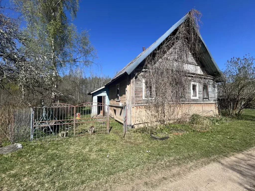 Дом в Псковская область, Порховский муниципальный округ, д. Симоново  ... - Фото 1