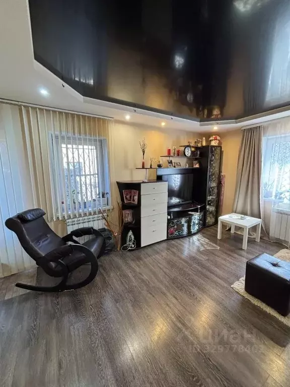 Дом в Нижегородская область, Нижний Новгород ул. Качалова, 44 (120 м) - Фото 1