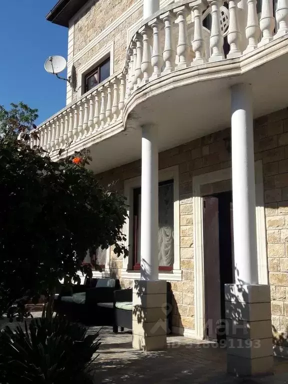 Дом в Краснодарский край, Геленджик ул. Голубая Бухта, 6Е (250 м) - Фото 1