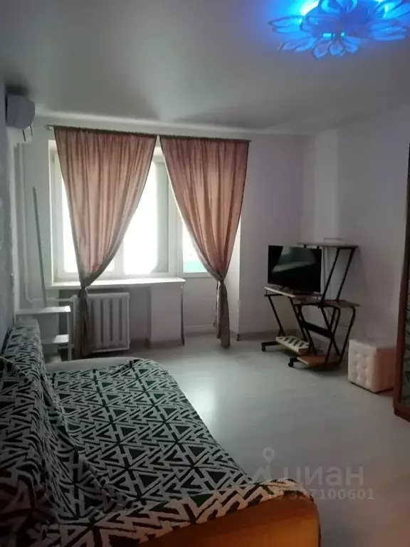 1-к кв. Волгоградская область, Волгоград ул. Гороховцев, 16 (32.0 м) - Фото 1