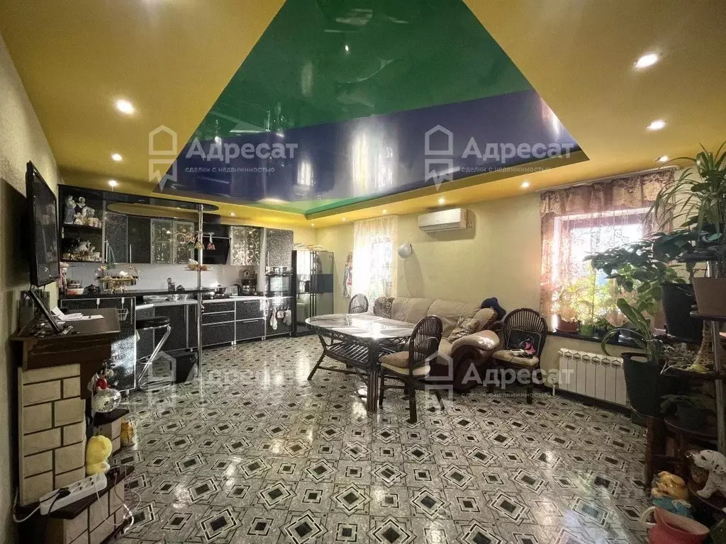 Дом в Волгоградская область, Волгоград ул. Маяковского (211 м) - Фото 1