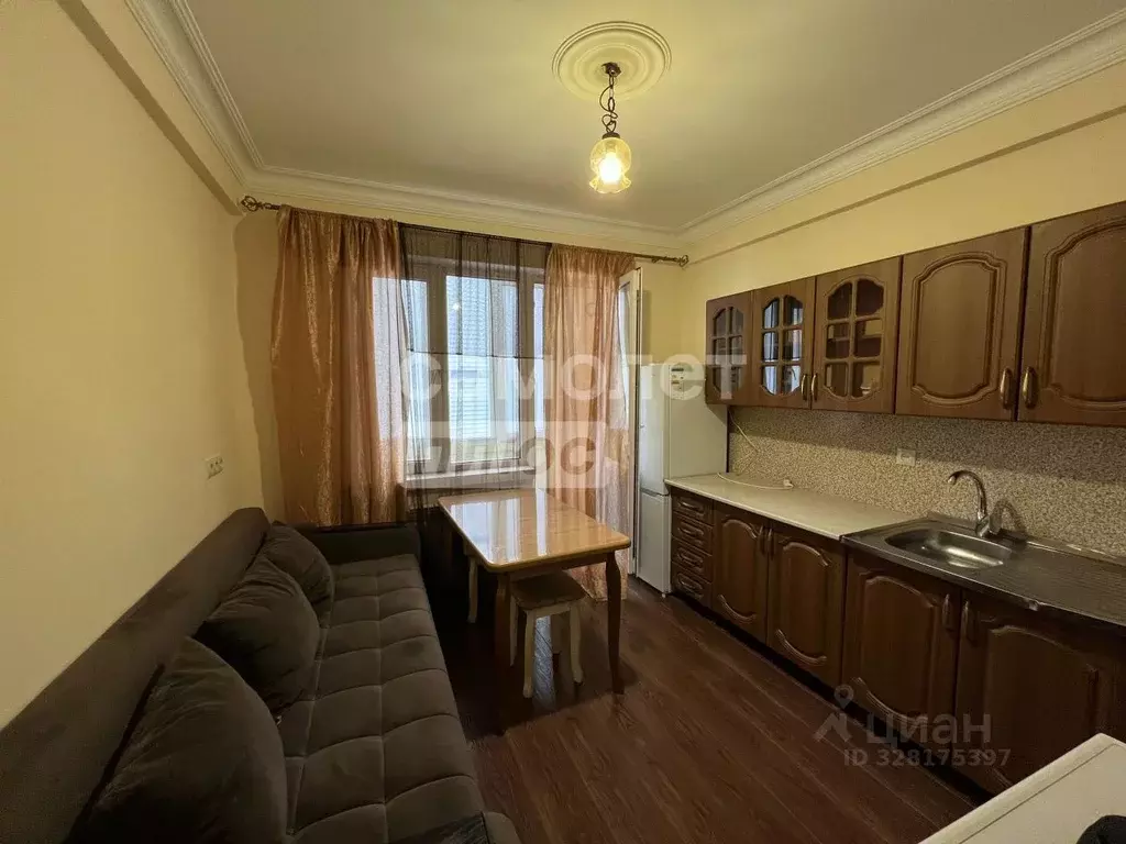 1-к кв. Дагестан, Каспийск ул. И.В. Сталина, 1 (42.5 м) - Фото 1