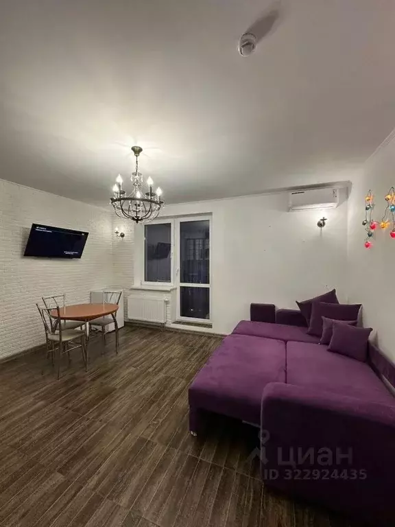 Студия Татарстан, Казань ул. Рауиса Гареева, 107 (30.0 м) - Фото 1