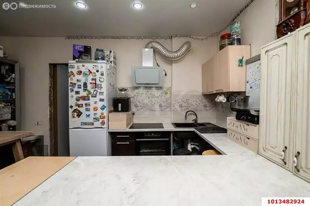 1-комнатная квартира: Краснодар, улица Цезаря Куникова, 18к10 (40.7 м) - Фото 0