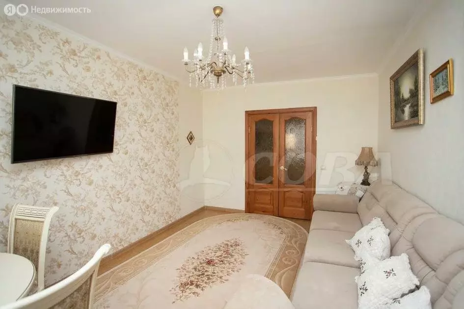 3-комнатная квартира: Тюмень, улица Домостроителей, 12А (66.3 м) - Фото 0