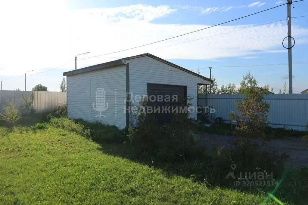 Дом в Новгородская область, Новгородский район, Савинское с/пос, д. ... - Фото 1