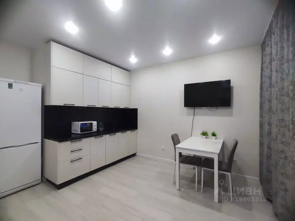 Студия Краснодарский край, Краснодар ул. Имени Героя Ростовского, 8к6 ... - Фото 1