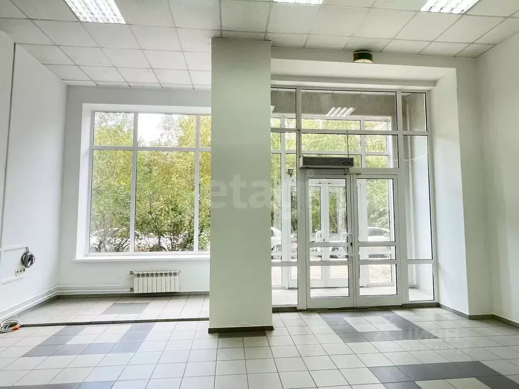 Помещение свободного назначения в Красноярский край, Красноярск ул. ... - Фото 1